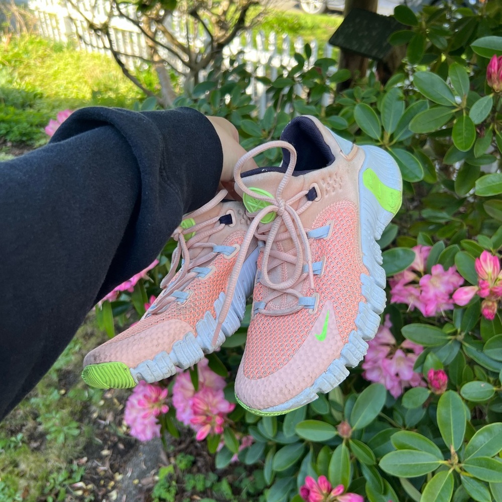 Nike Women's Peach and Green Running Shoes
